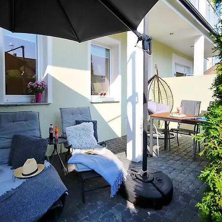 With A Terrace, Apartmán *