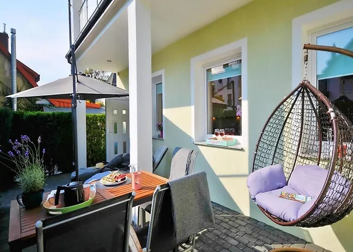 With A Terrace, * ウストロニエ・モルスキエ